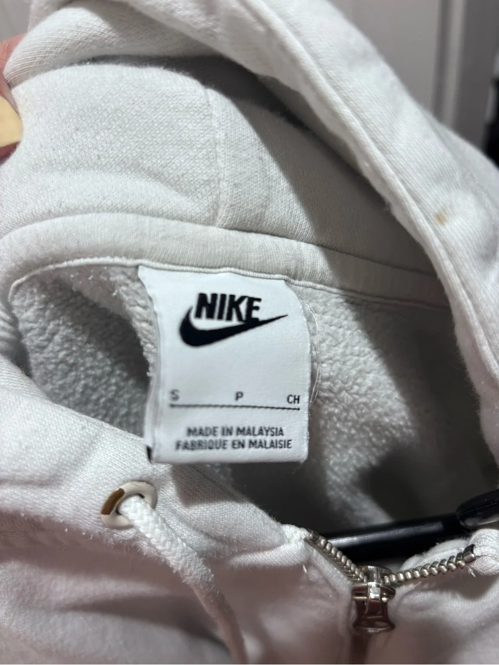 Nike cropped full